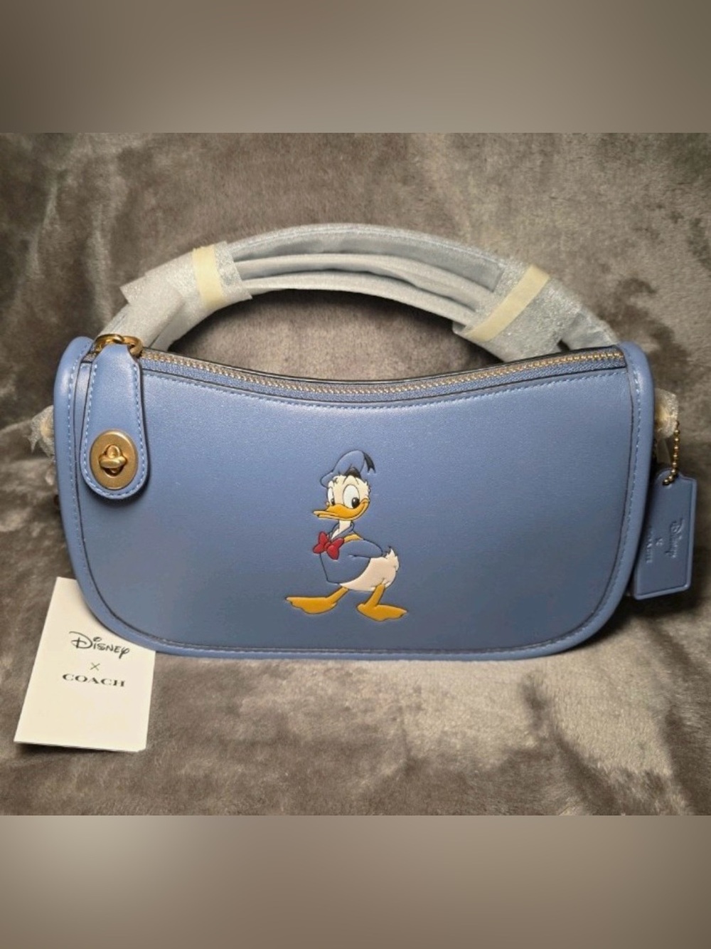 New! SOLDOUT RARE COACH x Disney Donald Swinger bag